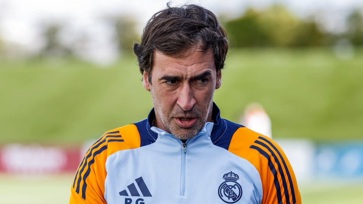 AS: Raul sẽ rời Real Madrid Castilla vào mùa hè này do không thể dẫn dắt đội bóng nâng cấp