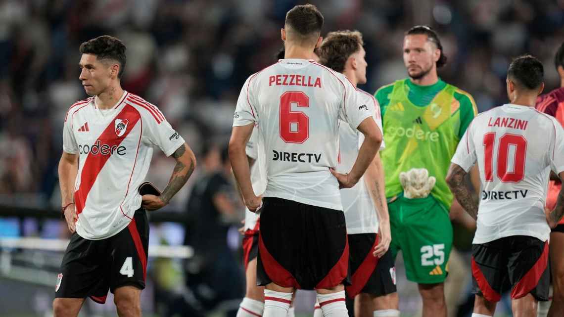 River Plate thua Platens trong loạt sút luân lưu hôm nay và đội đã thua 8 loạt sút luân lưu liên tiếp River Plate thua Platens trong loạt sút luân lưu hôm nay và đội đã thua 8 loạt sút luân lưu liên tiếp