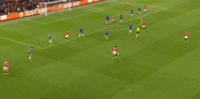 Mount tiếp tục là huyền thoại số 7! Cầu thủ cuối cùng của Manchester United ghi được hai bàn thắng khi vào sân thay người trong một trận đấu loại trực tiếp châu Âu là Beckham vào năm 2003
