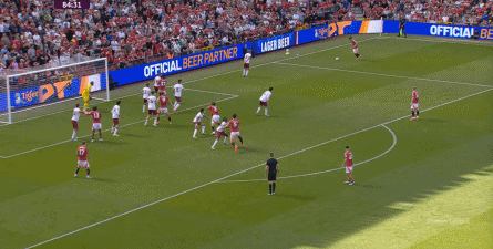 ⛳Chi tiết: Manchester United của Amorim đang phải đối mặt với tình thế tiến thoái lưỡng nan. Tinh thần của họ bị tổn hại khi phải luân phiên thay đổi thế mạnh của mình.