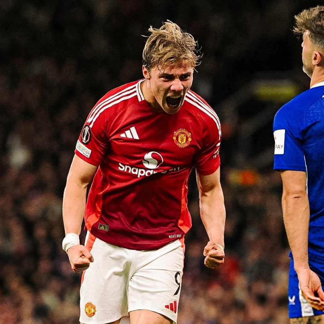 Romano: Napoli đang đàm phán sâu rộng với Hoylen, Manchester United đang chờ cả hai bên đạt được thỏa thuận về hợp đồng