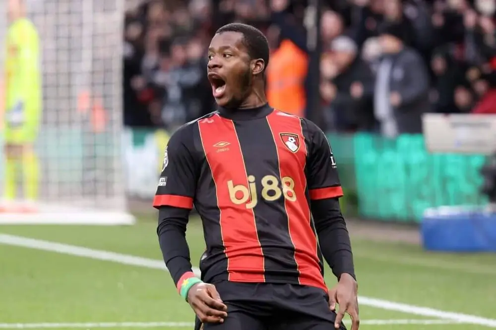 DO: Brentford hoàn tất hợp đồng trị giá 42 triệu bảng Anh cho tiền đạo Ouattara của Bournemouth