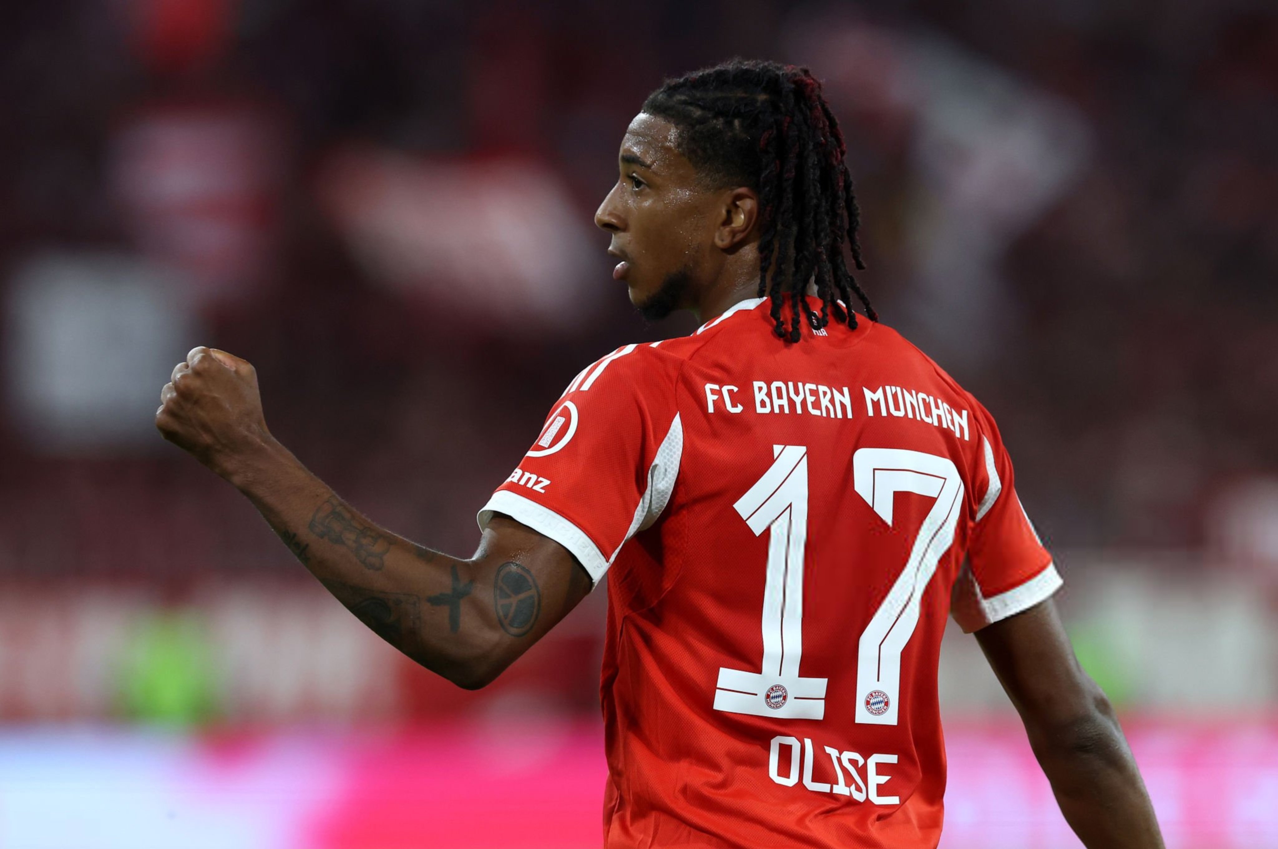 Hàng chất lượng cao! Oliseh đã ghi được 6 bàn thắng và có 4 pha kiến ​​tạo trong 5 trận Bundesliga gần nhất, trung bình 2 bàn mỗi trận.