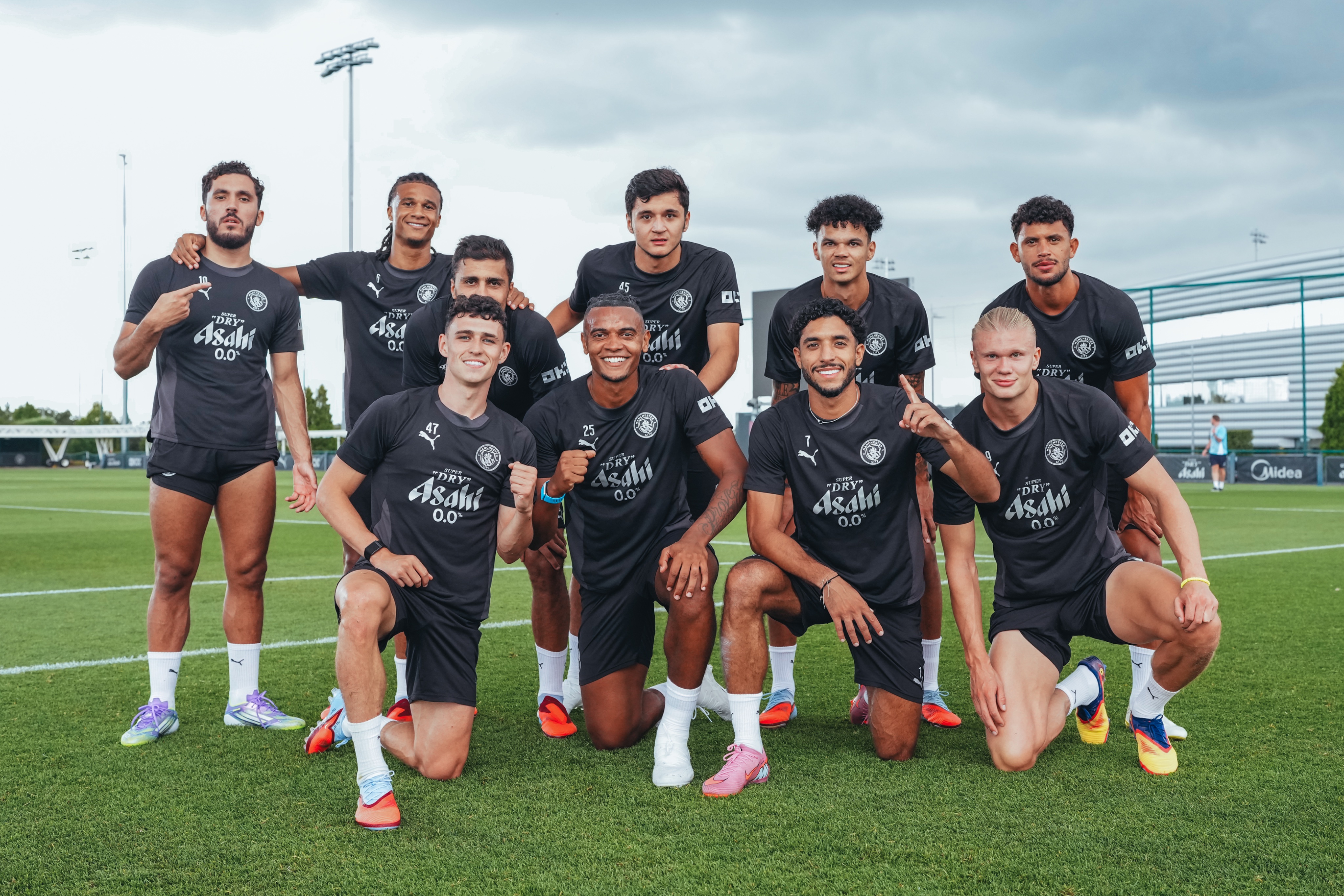 Nhận định Ngoại hạng Anh: Wolves không thắng trong bốn trận giao hữu trước mùa giải, trong khi các cầu thủ mới của Manchester City đang hòa nhập tốt với đội bóng. Nhận định Ngoại hạng Anh: Wolves không thắng trong bốn trận giao hữu trước mùa giải, trong khi các cầu thủ mới của Manchester City đang hòa nhập tốt với đội bóng.