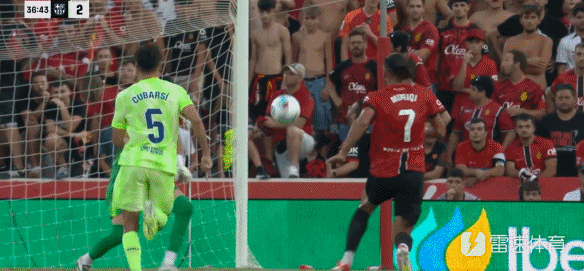 Thủ môn Garcia của Barcelona: Tôi rất vui khi giành chiến thắng trong trận ra mắt. Muriqi đã đá vào mặt tôi. Thủ môn Garcia của Barcelona: Tôi rất vui khi giành chiến thắng trong trận ra mắt. Muriqi đã đá vào mặt tôi.